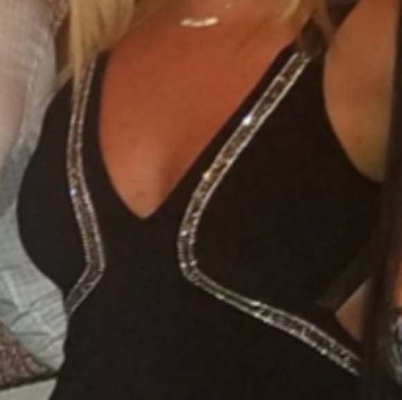 Black dress - Picture 3 of 5